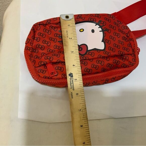 NWOT Hello kitty fanny pack red - Picture 3 of 4